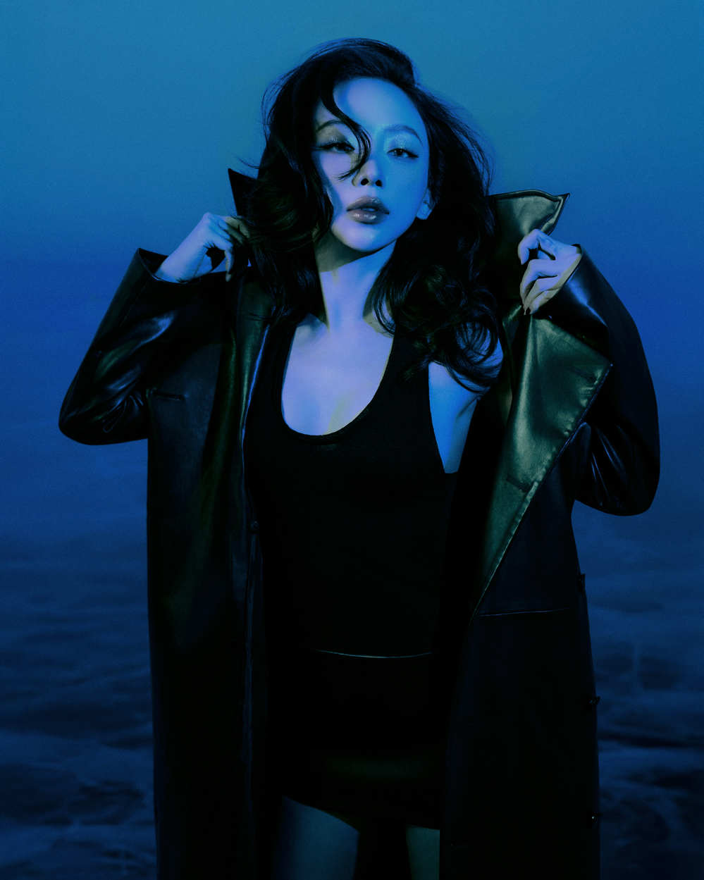 Tóc Tiên liên tục ra mắt các bộ ảnh nghệ thuật được đầu tư.
Tóc Tiên liên tục ra mắt các bộ ảnh nghệ thuật được đầu tư.