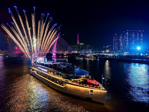 All New NMAX chính thức “lộ diện”, khẳng định vị thế là mẫu xe đại diện cho tinh thần thể thao, công nghệ và đẳng cấp của dòng Max Series.
All New NMAX chính thức “lộ diện”, khẳng định vị thế là mẫu xe đại diện cho tinh thần thể thao, công nghệ và đẳng cấp của dòng Max Series.