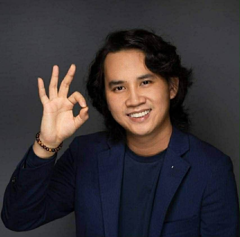 Anh là người âm thầm đứng sau thành công của chuỗi sự kiện 72h "Save The World".
Anh là người âm thầm đứng sau thành công của chuỗi sự kiện 72h "Save The World".