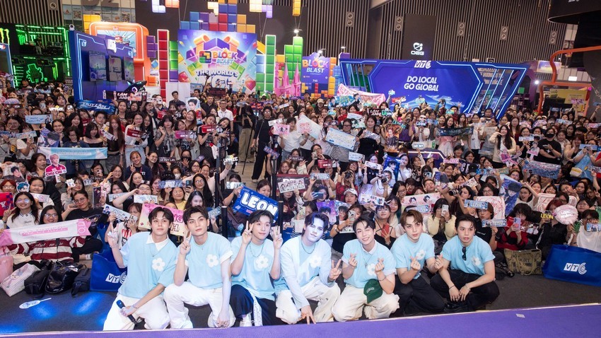 Gian hàng VTC với Audition đã thu hút được đông đảo khách tham qua và game thủ ghé thăm. Ảnh: VTC
Gian hàng VTC với Audition đã thu hút được đông đảo khách tham qua và game thủ ghé thăm. Ảnh: VTC