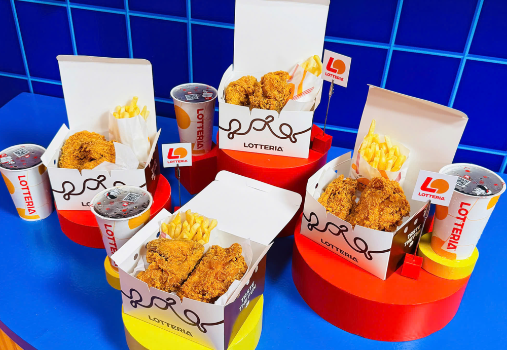 Lotteria ghi nhận tăng trưởng ấn tượng khi đồng hành cùng Trùm Deal Lên Live của ShopeeFood trong thời gian qua.
Lotteria ghi nhận tăng trưởng ấn tượng khi đồng hành cùng Trùm Deal Lên Live của ShopeeFood trong thời gian qua.