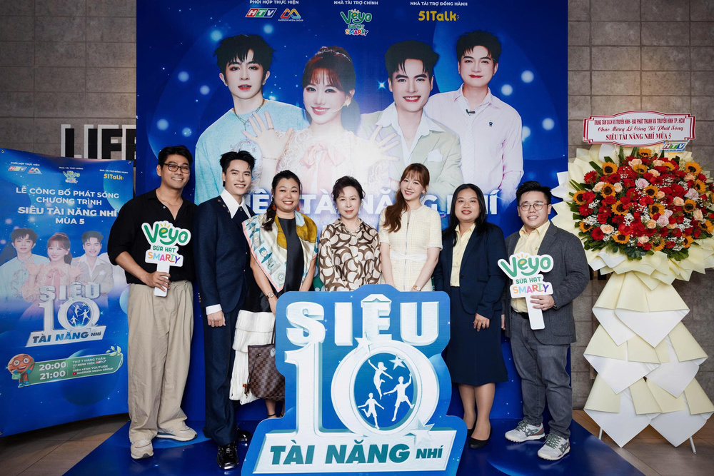 Sữa hạt Veyo Smarty được sáng tạo từ nguồn dưỡng chất lành từ các loại hạt cao cấp, đồng hành cùng trẻ trên hành trình học tập và khám phá.
Sữa hạt Veyo Smarty được sáng tạo từ nguồn dưỡng chất lành từ các loại hạt cao cấp, đồng hành cùng trẻ trên hành trình học tập và khám phá.