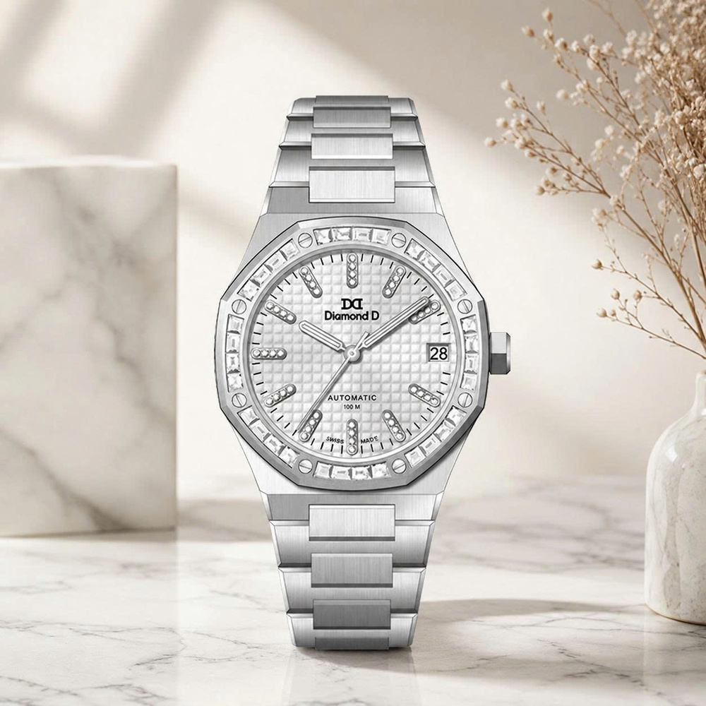 Diamond D - Vẻ đẹp đến từ những chuyển động bên trong.
Diamond D - Vẻ đẹp đến từ những chuyển động bên trong.