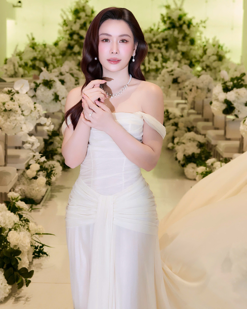 MC Anh Thơ xuất hiện rạng rỡ trong ngày kỷ niệm hành trình kinh doanh.
MC Anh Thơ xuất hiện rạng rỡ trong ngày kỷ niệm hành trình kinh doanh. - Tin sao Viet - Tin tuc sao Viet - Scandal sao Viet - Tin tuc cua Sao - Tin cua Sao