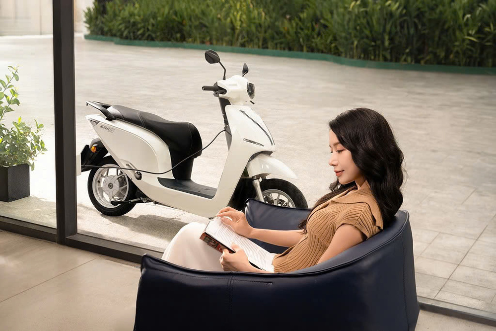 Người dùng có thể sạc xe dễ dàng mọi nơi, mọi lúc.
Người dùng có thể sạc xe dễ dàng mọi nơi, mọi lúc.