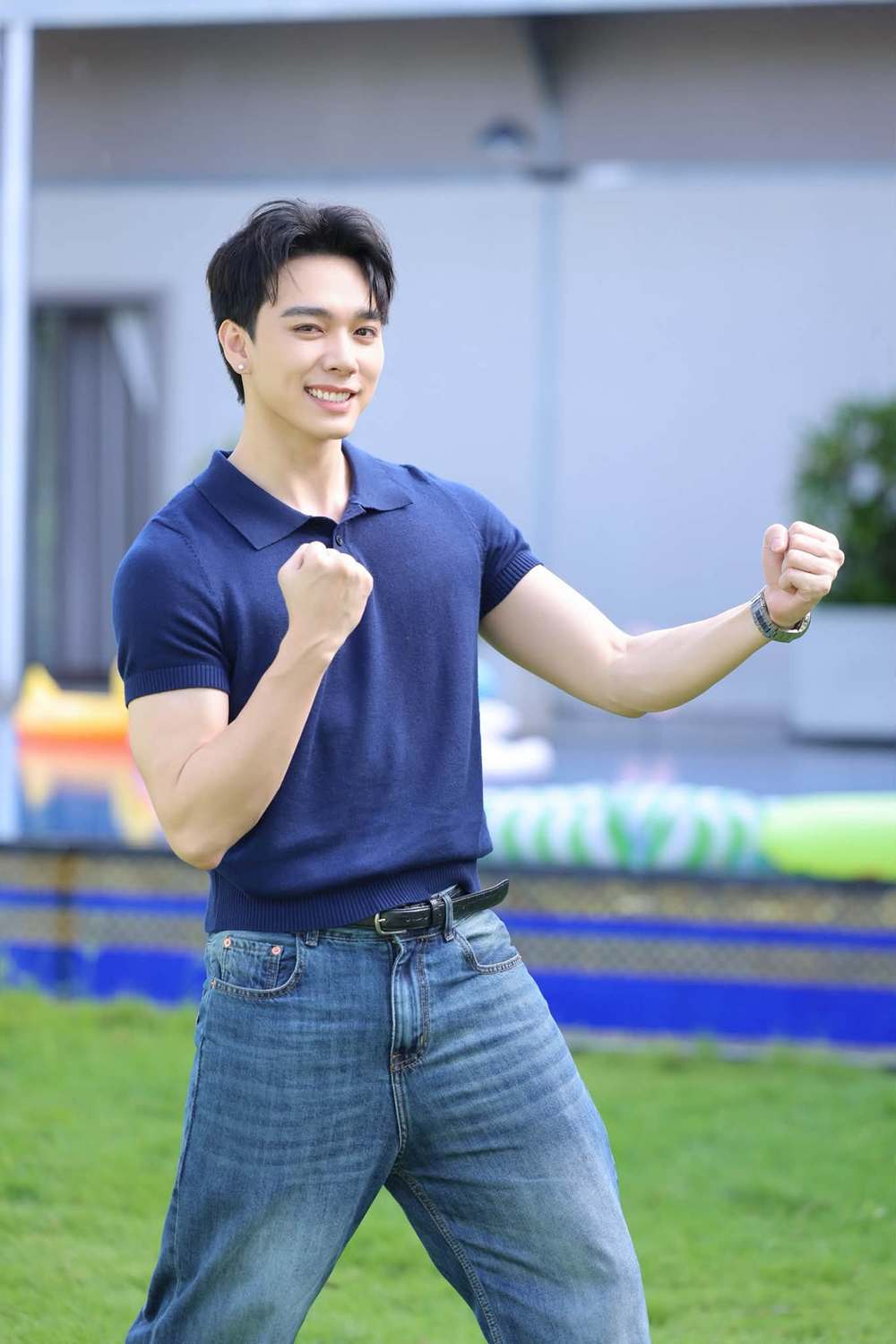 Hải Nam đảm nhận vai trò MC trong chương trình.
Hải Nam đảm nhận vai trò MC trong chương trình.