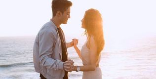 Cuộc đời vốn dĩ tàn khốc, làm gì có chuyện "sau tất cả mình lại trở về với nhau"