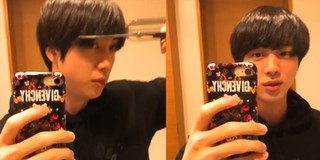 Tóc quá dài mà lại lên cơn lười, Jin (BTS) quyết định tự mình cắt tóc tạo và làm nên cái kết khó đỡ