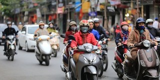 Sài Gòn đột ngột chuyển lạnh 19 độ C, Hà Nội vẫn rét tê tái