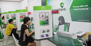 Tăng phí chuyển tiền lên 11 nghìn đồng, Vietcombank gặp nhiều phản ứng dữ dội từ người dùng