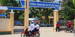 Cô giáo tiếng Anh bị nam sinh tấn công trong giờ học