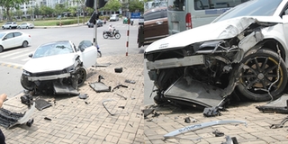 Sài Gòn: Siêu xe hơn 3 tỷ bị tai nạn nát hết phần đầu, tài xế thoát chết thần kì