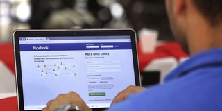TP.HCM: Xúc phạm đồng nghiệp trên Facebook, thầy giáo bồi thường 20 triệu đồng