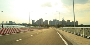 Ngắm cây cầu trị giá 500 tỷ ở Sài Gòn vừa khánh thành, giảm ùn tắc cửa ngõ cảng Cát Lái