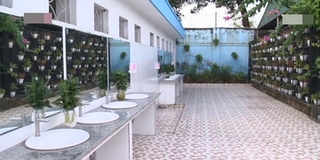 Chiêm ngưỡng "nhà vệ sinh" trường học ở Quảng Ninh "đẹp và sang" như trong khách sạn 5 sao