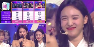 Jennie thắng đậm TWICE với số điểm cao gấp đôi nhưng biểu cảm của Nayeon mới gây chú ý