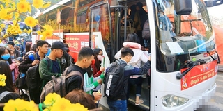 Hàng loạt trường Đại học tặng vé xe/ tàu miễn phí cho sinh viên về quê ăn Tết Nguyên đán