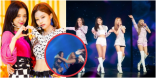 Sự cố sân khấu: BLACKPINK mắc lỗi kĩ thuật, Jennie hốt hoảng khi đá vào mặt Jisoo