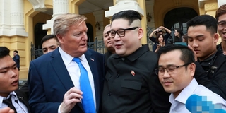 Tổng thống Donald Trump và ông Kim Jong-Un vui vẻ xuất hiện tại trung tâm Hà Nội và đây là sự thật
