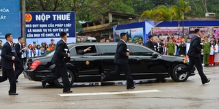 "Đội vệ sĩ chạy bộ" cạnh nhà lãnh đạo Kim Jong Un và sự thật về việc sẽ chạy từ Lạng Sơn về Hà Nội?!