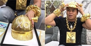 Đại gia vàng Phúc XO "chơi lớn" tậu hẳn mũ vàng nặng 2kg, đính tên bằng 260 viên kim cương gần 2 tỷ