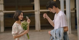 Hẹn hò lần đầu mà trang điểm quá đà thì các nàng cẩn thận bị "out" nhé!