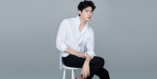 Diễn viên Lee Jong Suk - nam người mẫu “đá chéo sân” thành công nhất Kbiz