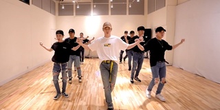 Làm ngơ scandal bủa vây, Kang Daniel thản nhiên tung video dance pratice cho ca khúc "I Hope"