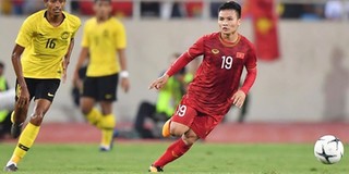 Việt Nam - Malaysia: Quang Hải và bàn thắng siêu phẩm của hiệp 1