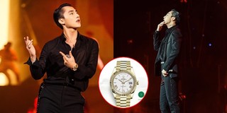 Sơn Tùng đeo đồng hồ 750 triệu mới "tậu": đẹp trai "hết phần thiên hạ"
