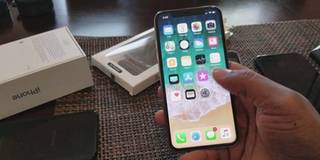 iPhone X giảm sâu còn 13 triệu, có khả năng bị "khai tử" tại Việt Nam
