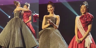 Chi Pu nhận vương miện từ Ngọc Trinh, chính thức là "Miss Showbiz"