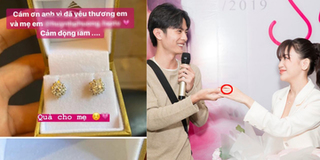 Vừa tặng nhẫn cho Sĩ Thanh, Huỳnh Phương mua cả hoa tai cho mẹ bạn gái