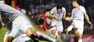 Cận cảnh vết thương chảy máu ướt vớ của Văn Hậu