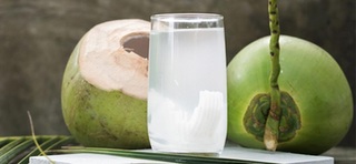 Uống nước dừa có tốt không?