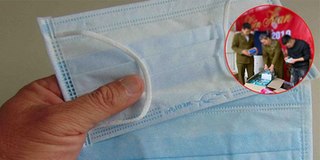 Phát hiện xưởng sản xuất khẩu trang độn giấy vệ sinh
