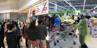 Bất chấp yêu cầu đứng cách 2m, nhiều người vẫn chen chúc ở siêu thị