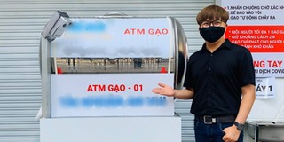MC Đại Nghĩa lắp cây ATM gạo cho bà con ở Cà Mau