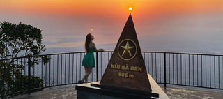 Chinh phục "nóc nhà Đông Nam Bộ": Mê mẩn ngắm bình minh núi Bà Đen