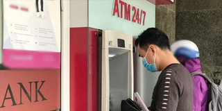Nguy cơ tiềm ẩn lây nhiễm Covid-19 tại cây ATM