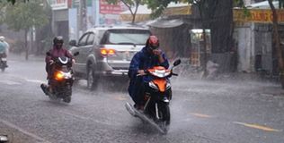TP.HCM mưa lớn vào sáng sớm, "giải nhiệt" sau nhiều ngày nắng nóng