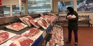 Giá thịt heo hơi lên mức cao nhất trong vòng 20 năm: 103.000 đồng/kg