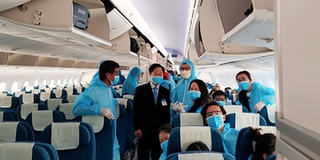 Chuyến bay đón 310 công dân Việt từ nhiều nước châu Âu hạ cánh an toàn