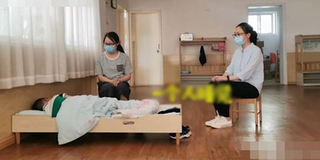 Hậu Covid-19, lớp mầm non ở TQ đi học lại nhưng chỉ có 1 em đến lớp