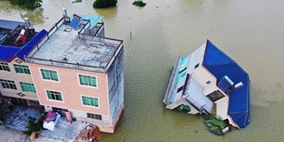 Trung Quốc: Đợt lũ lụt nặng nhất trong 30 năm vẫn chưa kết thúc