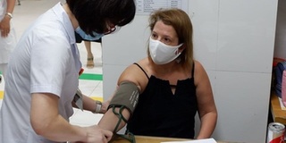 Người phụ nữ Mỹ từng được Việt Nam chữa khỏi Covid-19 hiến huyết tương