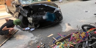 Ô tô đâm liên hoàn ở Hà Nội khiến cho 3 người bị thương nặng