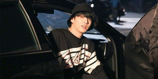 Vượt mặt Lisa, Jungkook (BTS) thành Em út vàng của K-pop