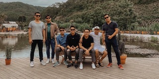 Hội bạn thân cực phẩm, toàn thiếu gia nhà giàu của CEO Matt Liu