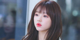 CEO của công ty chủ quản bật khóc khi YooA (Oh My Girl) debut